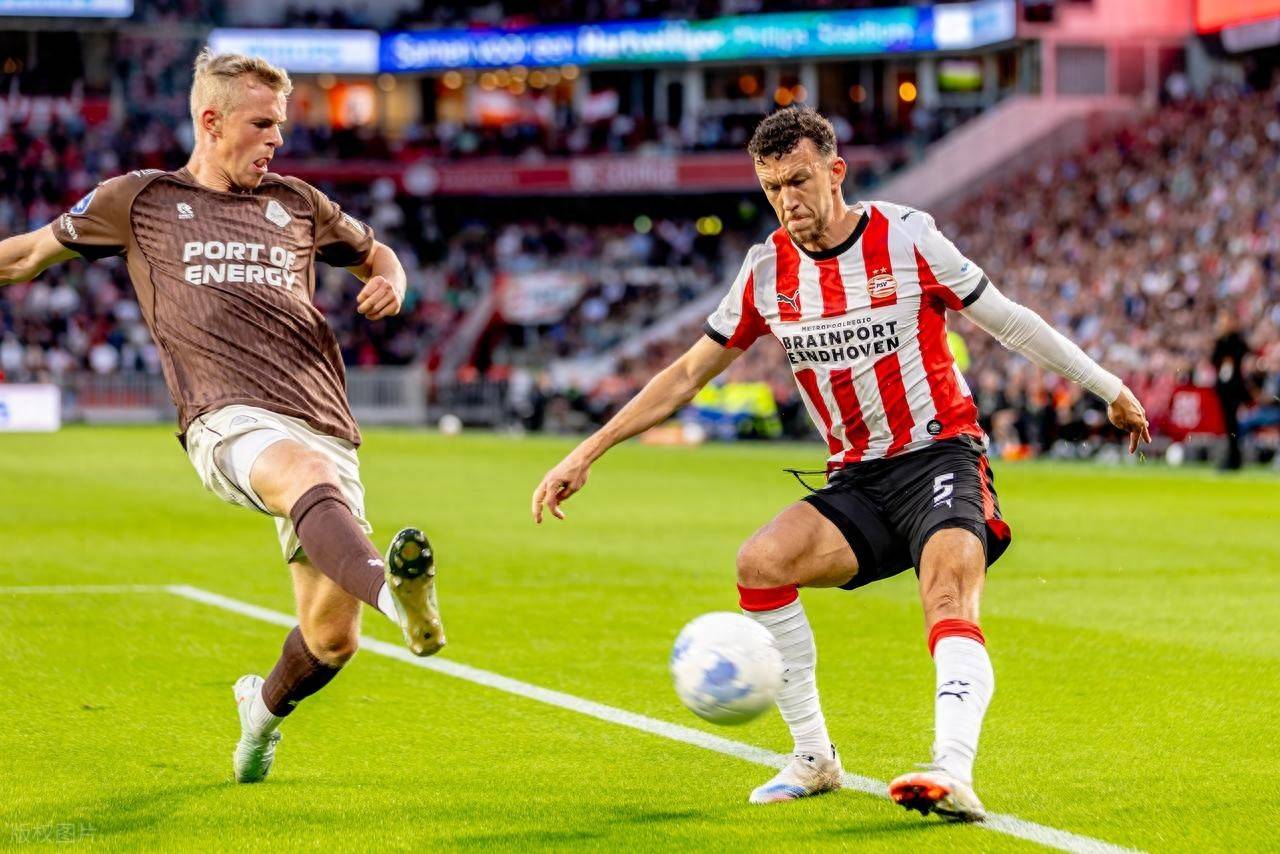 新万博官网-赛地聚焦：足总杯今夜热度飙升，底特律活塞止住颓势，底气十足，阵容厚度经受考验的简单介绍